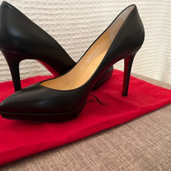 Christian louboutin heels - Picture 3 of 6
